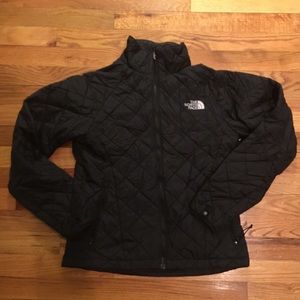 Black S North Face Quilted Puff Jacket